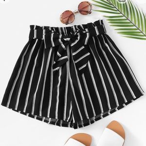 ROMWE Belted Detail Striped Shorts